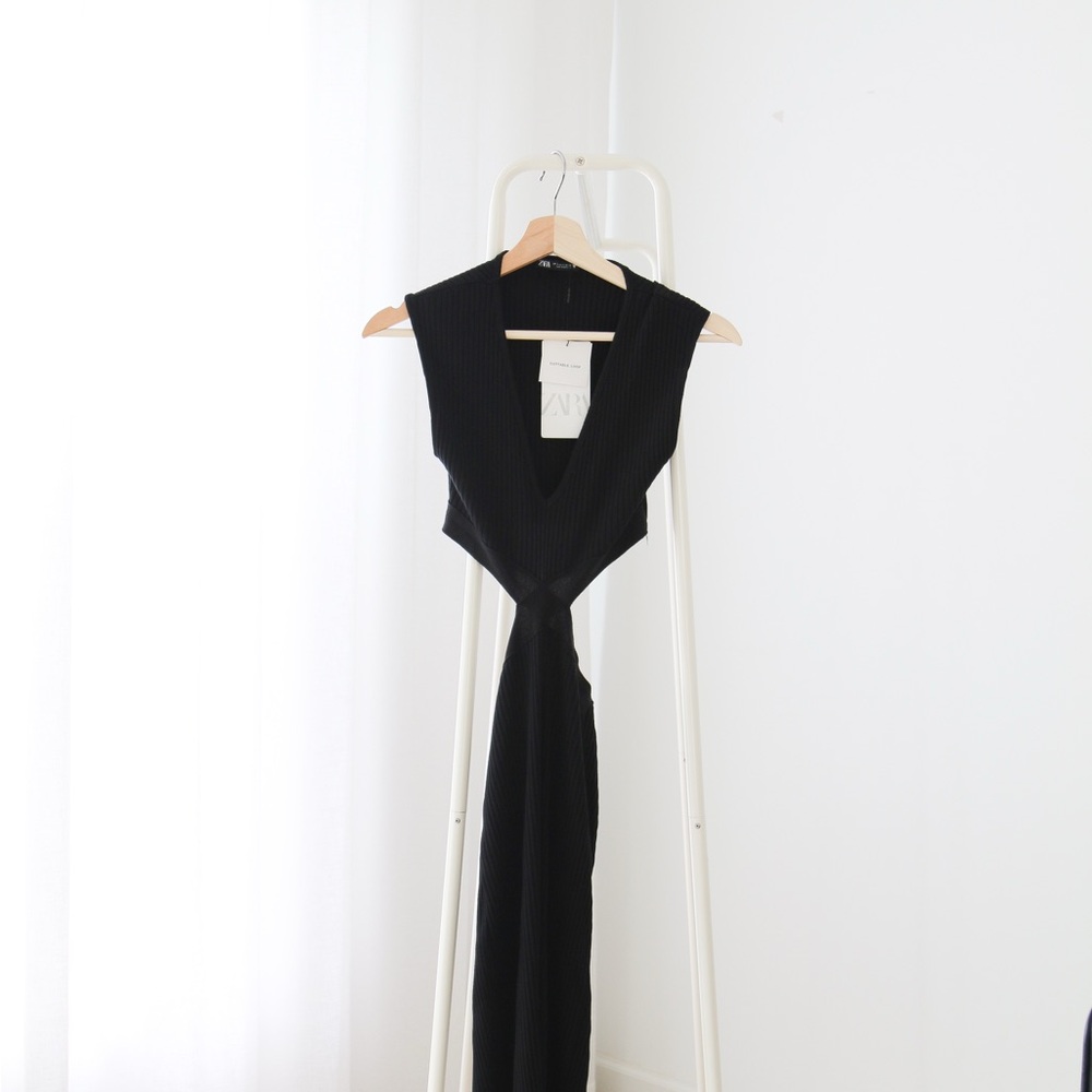 NWT Zara Cut Out Fitted Rib Dress in size S